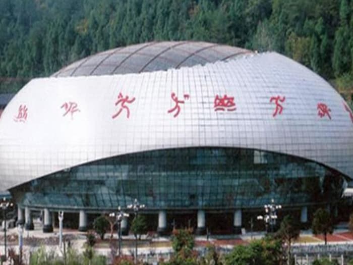 常德体育中心球形网架加工安装